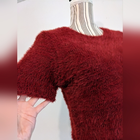 Olivaceous new top women's sweater large crop fuzzy nwt - Picture 6 of 14